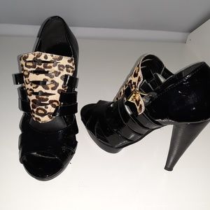 Steve Madden shoes size 6 - 6 1/2